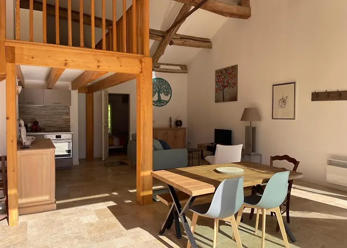 Pézenas Avec Terrasse Et Jardin 1 Et 1 Mezzanine Au Coeur D'un Domaine Avec 2 Piscines Alignan-du-Vent
