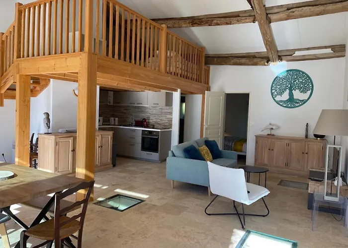 Pézenas Avec Terrasse Et Jardin 1 Et 1 Mezzanine Au Coeur D'un Domaine Avec 2 Piscines *