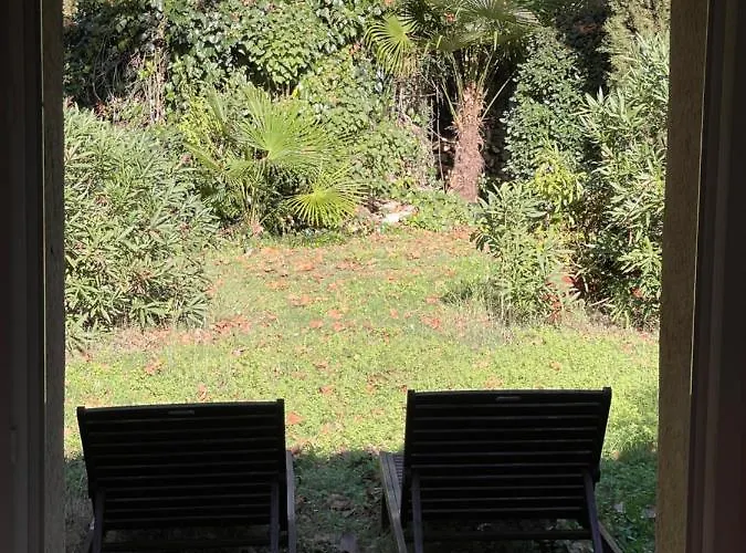Pézenas Avec Terrasse Et Jardin 1 Et 1 Mezzanine Au Coeur D'un Domaine Avec 2 Piscines
